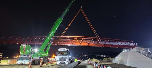 M25 closed in both directions near Woking this weekend